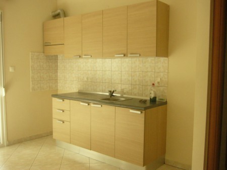 ΓΚΑΡΣΟΝΙΕΡΑ 50Τ,Μ ΣΤΗΝ ΠΕΡΙΟΧΗ Ο.Α.Ε.Δ ΣΤΟΝ 2οΟΡΟΦΟ 10 ΕΤΙΑΣ ΜΕ 1ΥΔ,ΣΑΛΟΚΟΥΖΙΝΑ,1WC Α.Θ.ΤΙΜΗ:300 ΕΥΡΩ